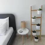 Апартаменты Panorama Lounge - Romantic Getaway With Private Pool Mgarr