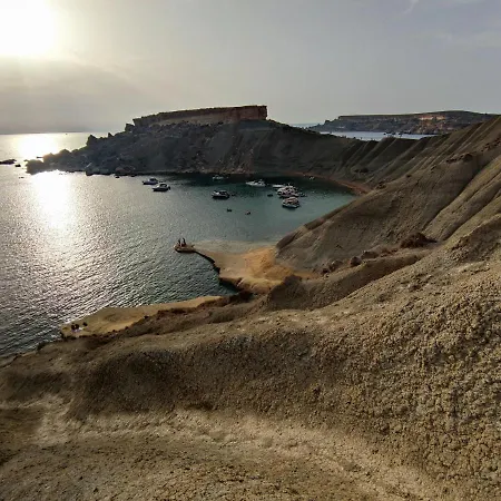 Panorama Lounge - Romantic Getaway With Private Pool Mgarr