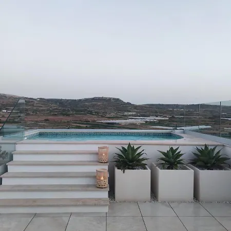 Panorama Lounge - Romantic Getaway With Private Pool