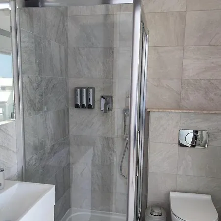 Apartment Panorama Lounge - Romantic Getaway With Private Pool